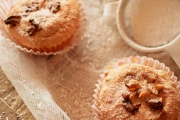muffins din albusuri cu nuca de cocos si ciocolata
