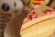 Felie tort cu crema de unt si mascarpone
