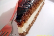 Tort cu crema de ciocolata alba