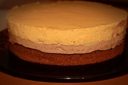 tort-cu-mousse-de-ciocolata-si-caramel-5