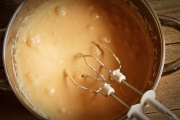 Crema mascarpone cu caramel