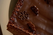 tort cu ciocolata si crema mascarpone cu dulce de leche