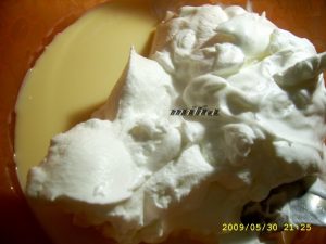 Cum se prepara crema de lapte condensat