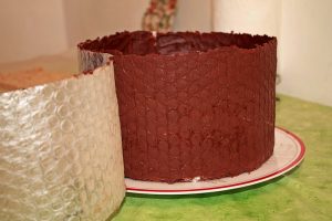 Bordura de ciocolata pentru tort